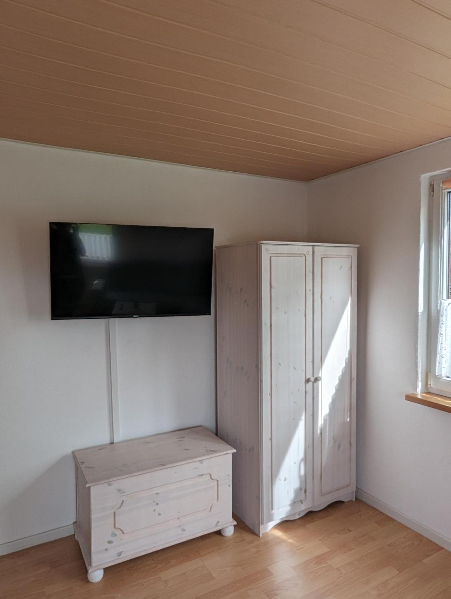 Blockhaeuser An Der Mueritz Ludorf Esterno foto