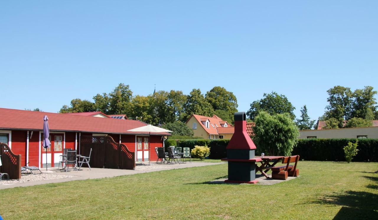 Blockhaeuser An Der Mueritz Ludorf Esterno foto